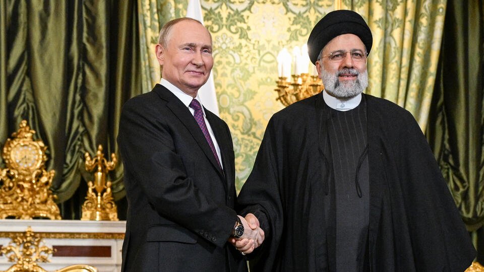 Путин в беседе с Раиси выступил против конфронтации на Ближнем Востоке