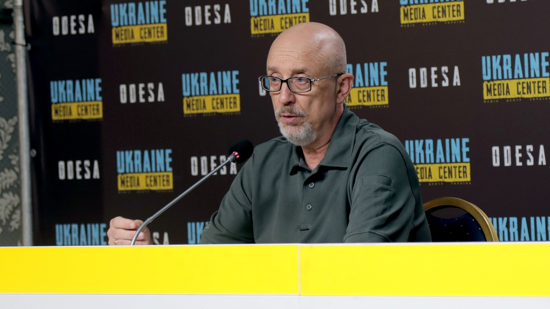 Экс-министр обороны Украины рассказал, как Запад предлагал Киеву сдаться